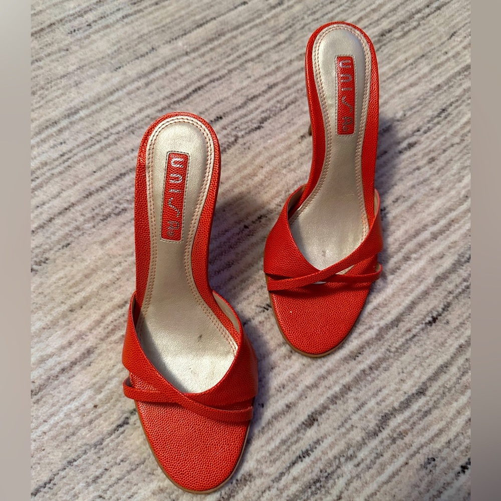 Unisa kitten heels